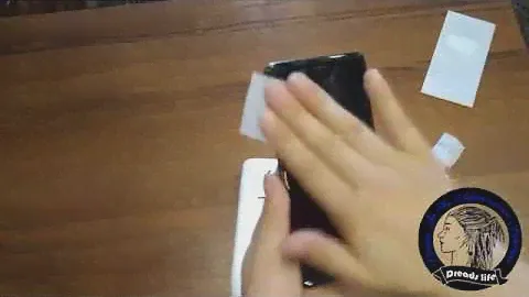 Замена защитного стекла на телефоне