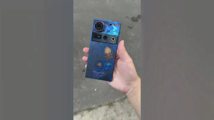 The Nubia Z70 Ultra Starry Edition hands-on preview, the hole-less true full-screen design is truly